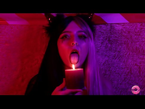 ❤️ Μια παθιασμένη πίπα από ένα σέξι Succubus με ένα σπέρμα στο στόμα της. Πόρνο vk ❌️